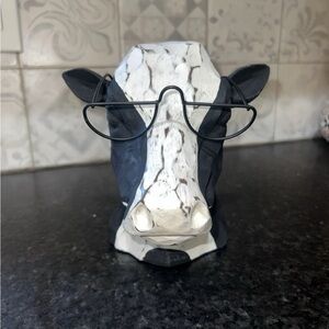 Famous Hobby lobby cow wearing glasses from 2023